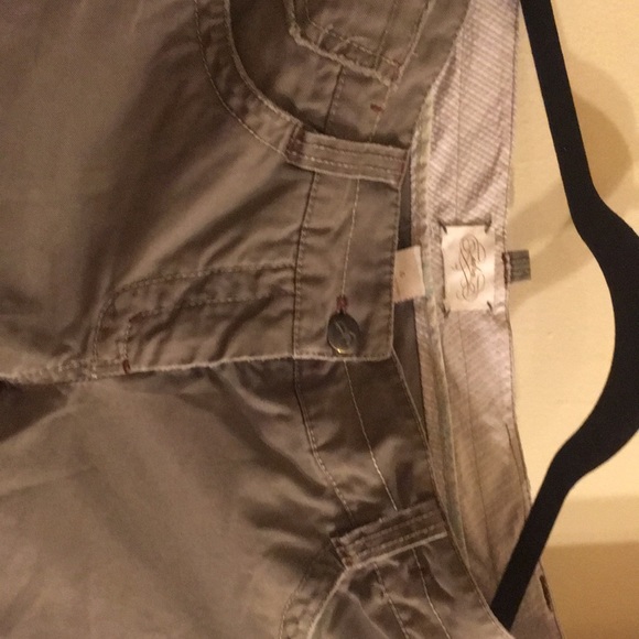 Green(army color khaki) pants size6 - Picture 2 of 3